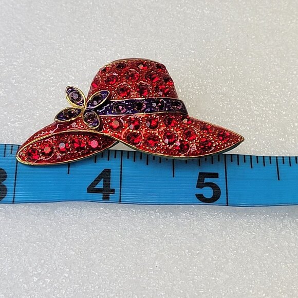 Red Hat Brooch Pin - Picture 8 of 9